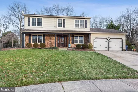 4 Morgan Ct, Marlton, NJ 08053
