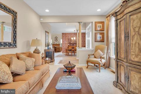 2 Compass Cir, Mount Laurel, NJ 08054 photo 6