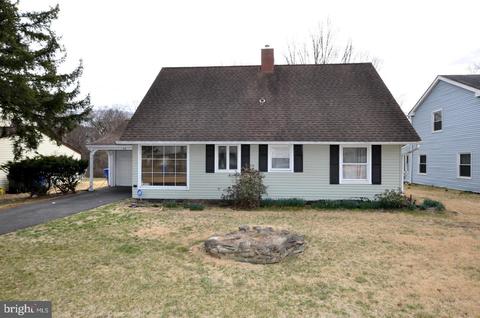 12 Sylvan Ln, Willingboro, NJ 08046