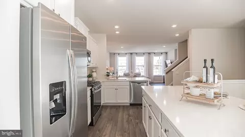 2 Stanton Rd, Mount Holly, NJ 08060