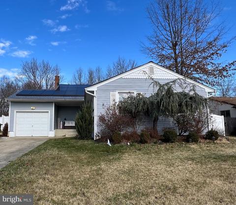 67 Blanchard Rd, Marlton, NJ 08053