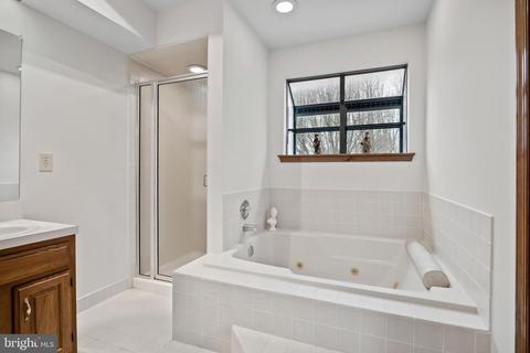 71 Michaelson Dr, Mount Laurel, NJ 08054 photo 32