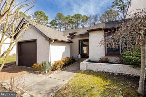 24 Five Crown Royal, Marlton, NJ 08053