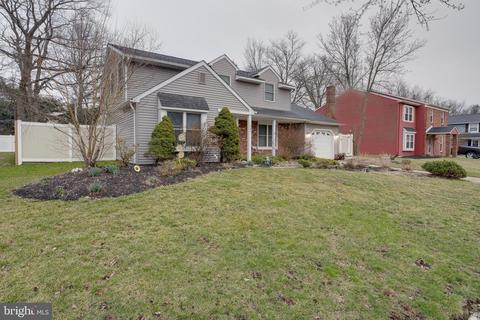 127 Thornwood Dr, Marlton, NJ 08053