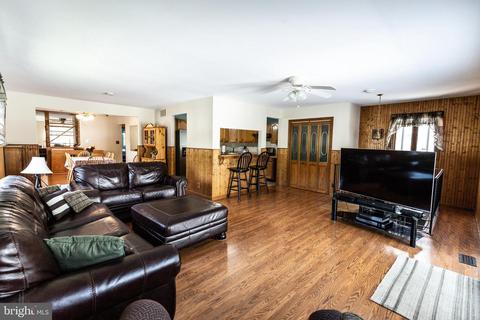 31 E Mill Rd, Maple Shade, NJ 08052 photo 15