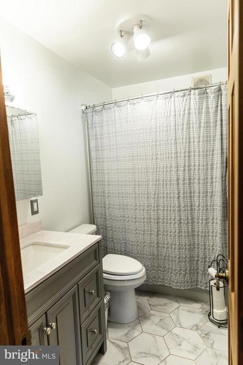 31 E Mill Rd, Maple Shade, NJ 08052 photo 24