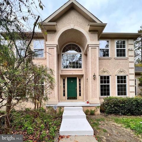 18 Nelson Dr, Medford, NJ 08055