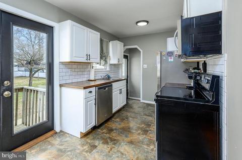 885 Smith St, Delran, NJ 08075 photo 8