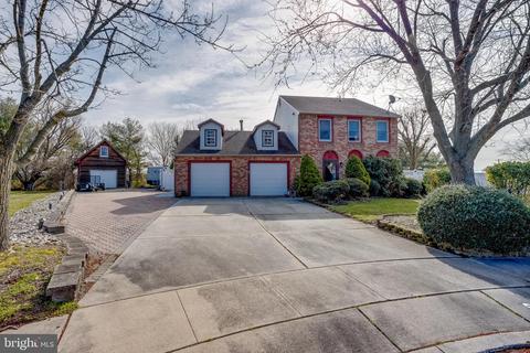 5 Woodhurst Ct, Eastampton, NJ 08060