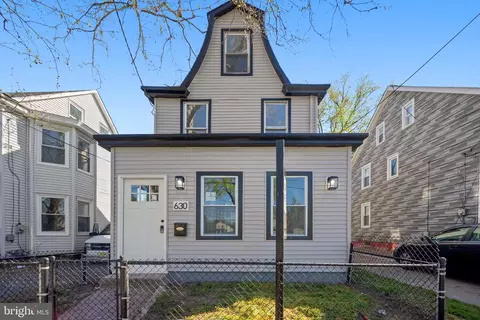 630 Elizabeth St, Beverly, NJ 08010