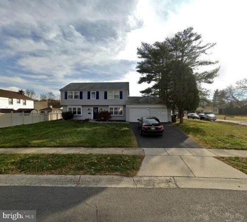 153 Glenview Ln, Willingboro, NJ 08046