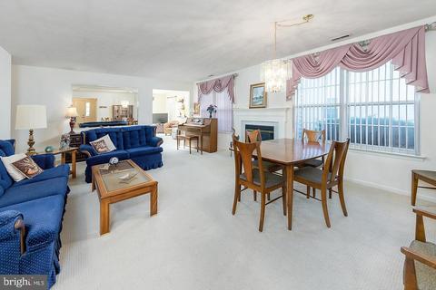 716 Cascade Dr N, Mount Laurel, NJ 08054 photo 8