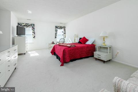 716 Cascade Dr N, Mount Laurel, NJ 08054 photo 10