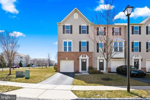 198 Fela Dr, Cinnaminson, NJ 08077