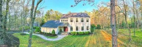 3 Yardley Dr, Medford, NJ 08055