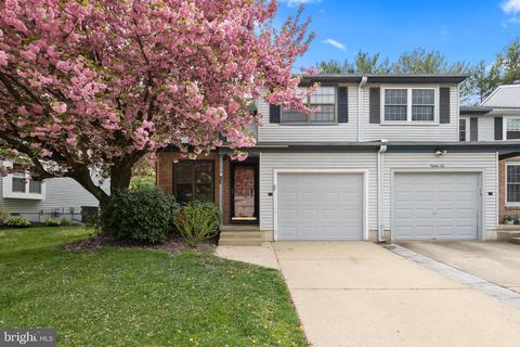 88 Farnwood Rd, Mount Laurel, NJ 08054