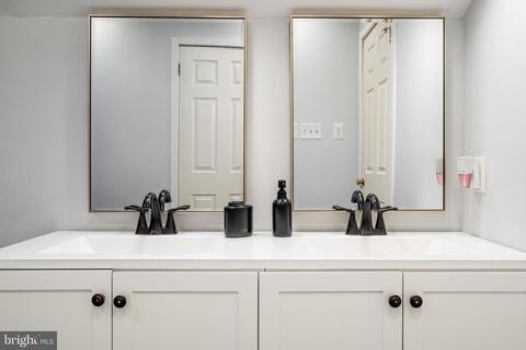 300 Williamsburg, Marlton, NJ 08053 photo 39