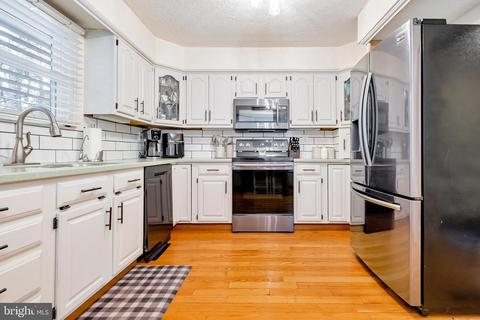 300 Williamsburg, Marlton, NJ 08053 photo 11