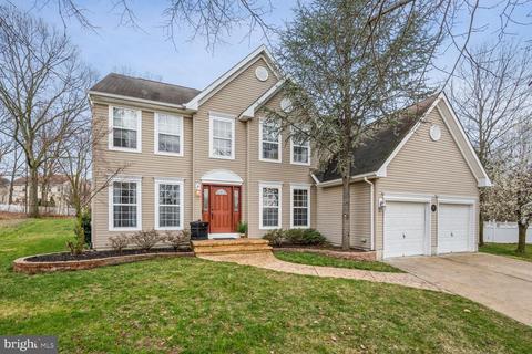 26 Silverwood Dr, Delran, NJ 08075