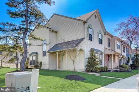 220 Crown Prince Dr, Marlton, NJ 08053