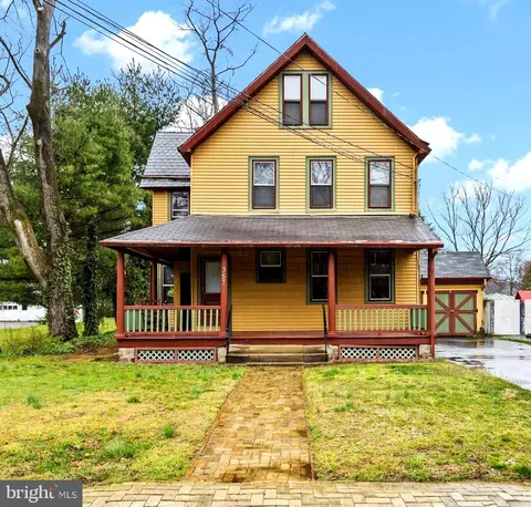 357 W 2nd St, Moorestown, NJ 08057