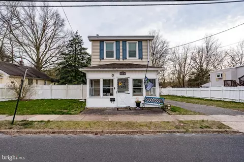 118 Green St, Mount Holly, NJ 08060