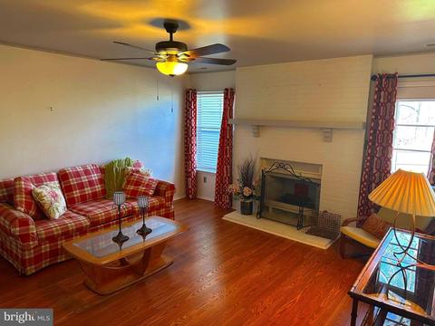 134 Stratton Ln, Mount Laurel, NJ 08054 photo 5