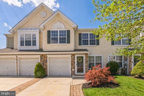15 Leighton Dr, Mount Laurel, NJ 08054