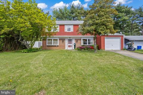46 Henderson Ln, Willingboro, NJ 08046