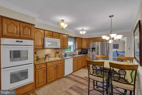 16 Beth Dr, Moorestown, NJ 08057 photo 24