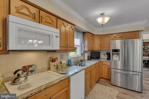 16 Beth Dr, Moorestown, NJ 08057 photo 25