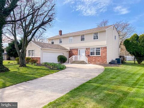 109 Harvey Pl, Mount Laurel, NJ 08054