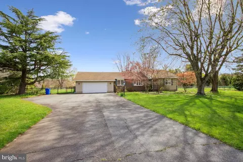 6 Croshaw Rd, Wrightstown, NJ 08562 photo 2