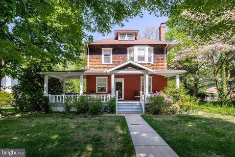 209 Howard St, Riverton, NJ 08077
