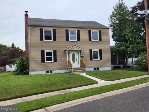 9 New Jersey Ave, Burlington, NJ 08016
