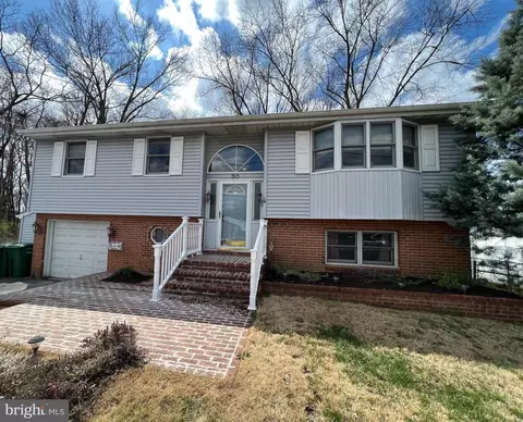 30 N Maple Ave, Marlton, NJ 08053