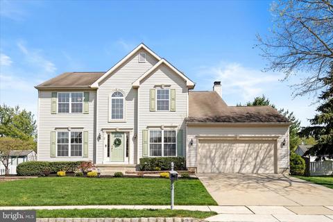 3 Leshner Ln, Burlington, NJ 08016