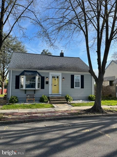 39 W 3rd St, Florence, NJ 08518