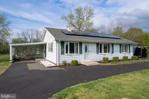 2141 Jacksonville Jobstown Rd, Jobstown, NJ 08041