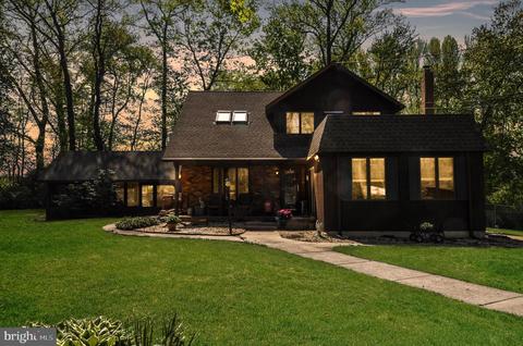 2060 Burlington Columbus Rd, Bordentown, NJ 08505