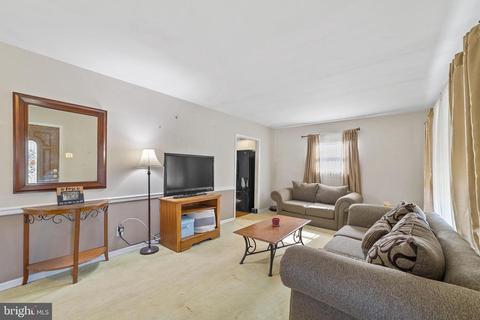 52 5th Ave, Maple Shade, NJ 08052 photo 2