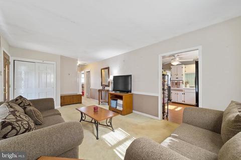 52 5th Ave, Maple Shade, NJ 08052 photo 3