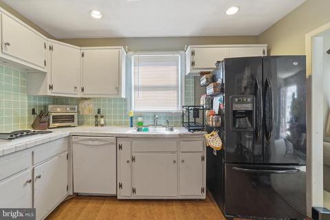 52 5th Ave, Maple Shade, NJ 08052 photo 6