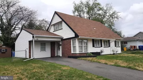 51 Shetland Ln, Willingboro, NJ 08046