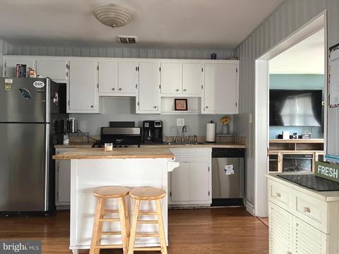 641 Monroe St, Riverside, NJ 08075 photo 2