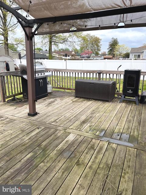 641 Monroe St, Riverside, NJ 08075 photo 8