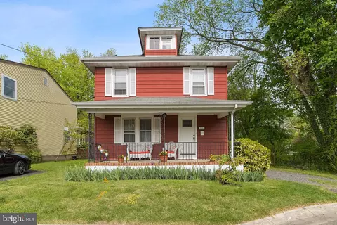 125 Walker Ave, Moorestown, NJ 08057