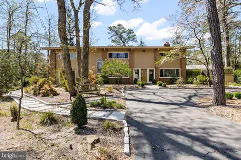21 Hiawatha Trl, Medford Lakes, NJ 08055