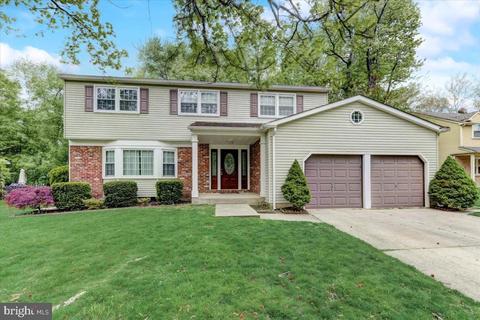 739 Cornwallis Dr, Mount Laurel, NJ 08054