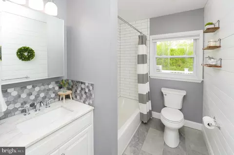 40 Red Leaf Rd, Moorestown, NJ 08057 photo 6